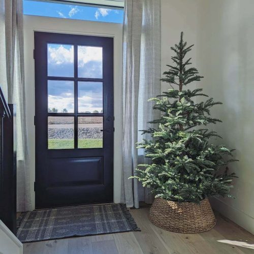 King Noble Fir Artificial Christmas Tree6