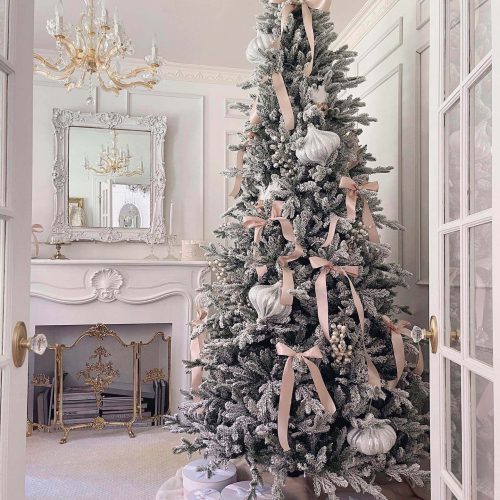 Queen Flock Slim Artificial Christmas Tree7