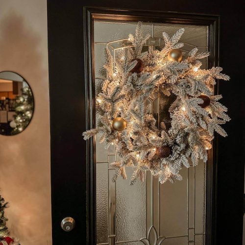 Queen Flock Wreath3