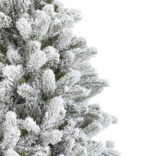 king flock artificial christmas tree closeup b37f1c36 56b1 405a 8700 52c7bb1566c5